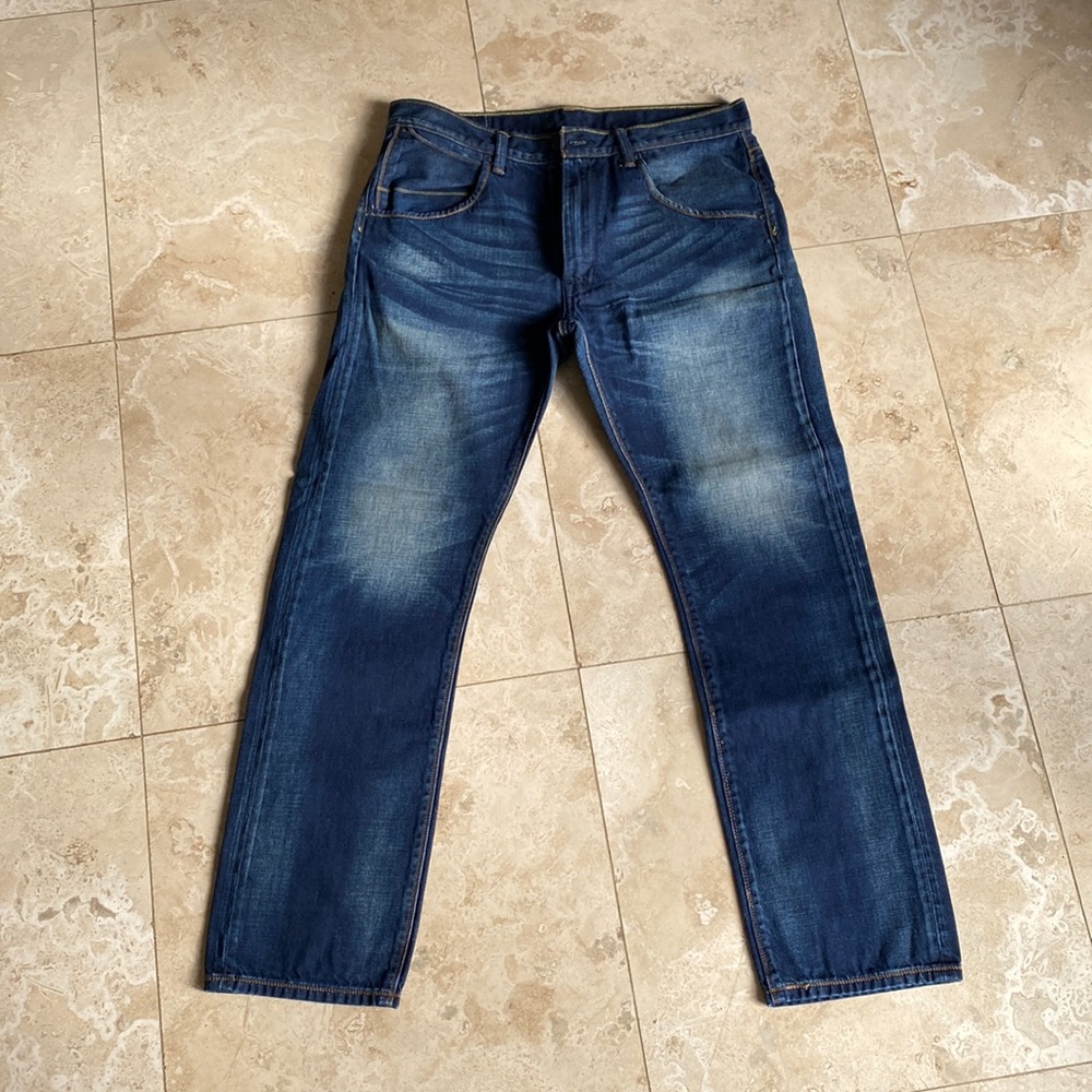 Levi’s Straight-Fit Jeans